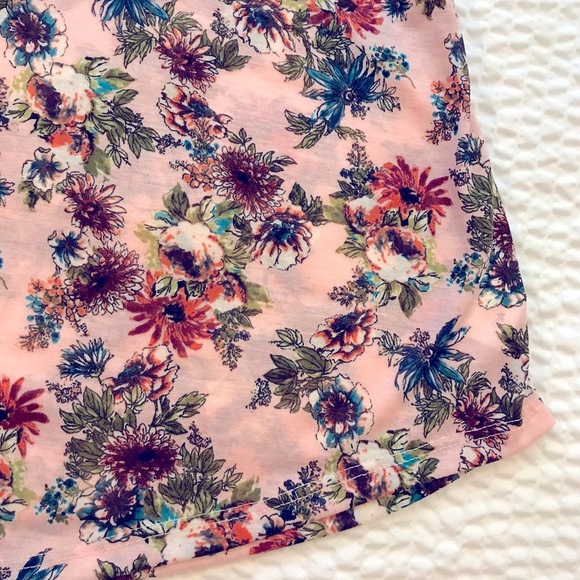 Women’s NWOT LUSH Swing Tank Top Size XS - Picture 2 of 3